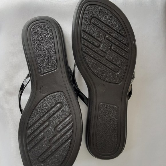 Black Flip Flops Plus 2 Pairs Wrapcessory Flip Flop Clips...425 - Picture 9 of 9